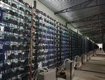 Solar panels powering a Bitcoin mining farm